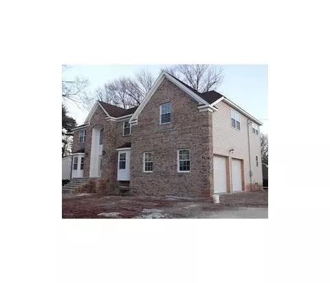 47 Spring St, Edison, NJ 08820 photo 2