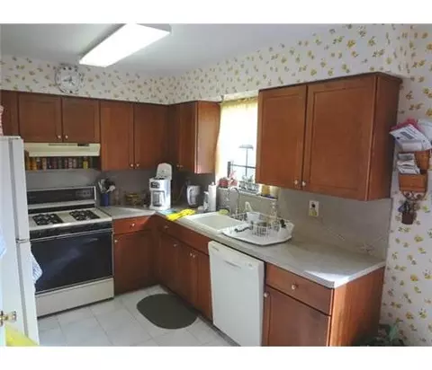 18 Pheasant Run, Edison, NJ 08820 photo 5
