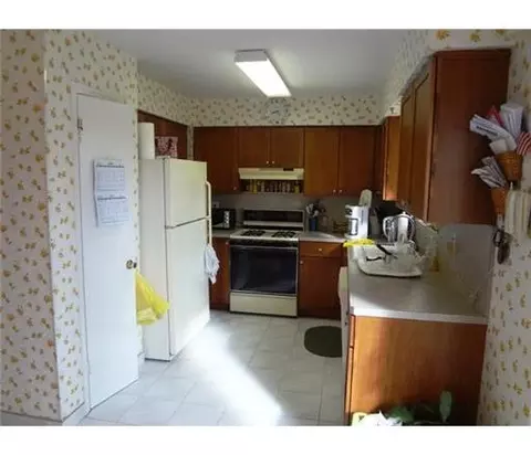 18 Pheasant Run, Edison, NJ 08820 photo 4