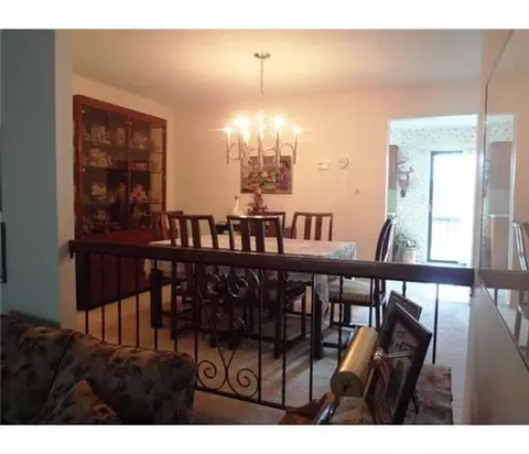 18 Pheasant Run, Edison, NJ 08820 photo 8