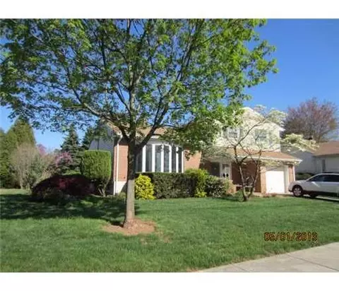 31 Brookfall Rd, Edison, NJ 08817 photo 1