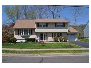 3 Starlit Dr, Middlesex, NJ 08846 photo 1
