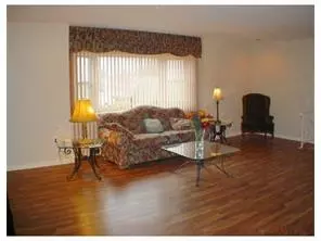 49 Meredith, Edison, NJ 08817 photo 2