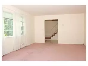 5 Calvert Ave, Edison, NJ 08820 photo 2