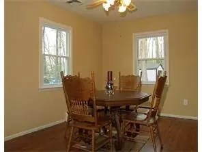 6 Adelphi Ct, Edison, NJ 08837 photo 5