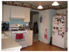 5 Daniel Pl, Matawan, NJ 07747 photo 5