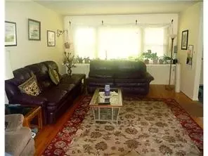4 Watson Ct, Edison, NJ 08820 photo 3