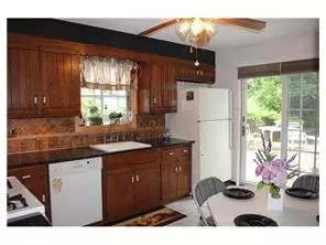 24 Old Post Rd, Edison, NJ 08817 photo 4