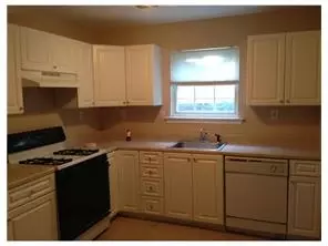 562 Cliff Rd, NJ 07077 photo 3