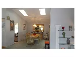 8 Peake Rd, Edison, NJ 08837 photo 6