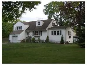33 Mead Ave, Middlesex, NJ 08846 photo 2