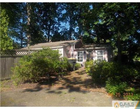3 Doyle Rd, Matawan, NJ 07747 photo 2