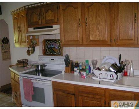 240 Shepherd Ave, Middlesex, NJ 08846 photo 5
