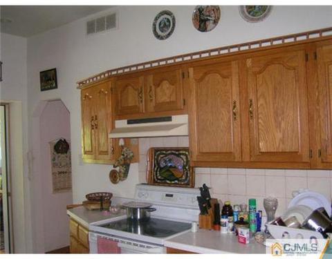 240 Shepherd Ave, Middlesex, NJ 08846 photo 6