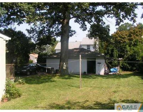 240 Shepherd Ave, Middlesex, NJ 08846 photo 2