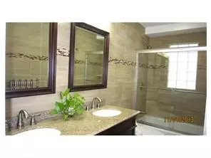 24 Roxy Ave, Edison, NJ 08820 photo 5