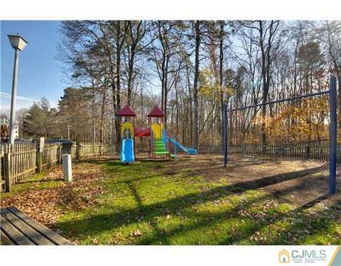 810 Meadow Ct, Helmetta, NJ 08828 photo 18