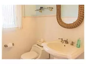9 Diamond Dr, Edison, NJ 08820 photo 21