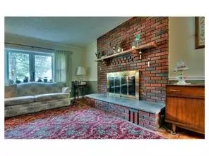 33 Pinehurst Dr, NJ 08512 photo 5