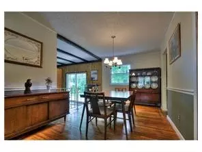 33 Pinehurst Dr, NJ 08512 photo 8