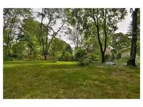33 Pinehurst Dr, NJ 08512 photo 22