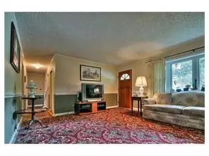 33 Pinehurst Dr, NJ 08512 photo 6