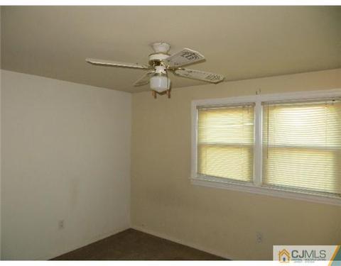 47 Violet Pl, Edison, NJ 08817 photo 11