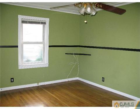 47 Violet Pl, Edison, NJ 08817 photo 4