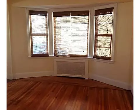 606 E 3rd Ave, Roselle, NJ 07203 photo 2