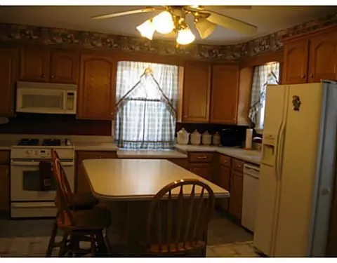 439 Harris Ave, Middlesex, NJ 08846 photo 9