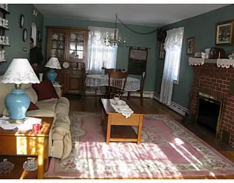 439 Harris Ave, Middlesex, NJ 08846 photo 6