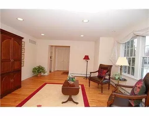 75 King St, Edison, NJ 08820 photo 16