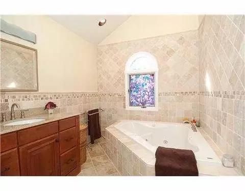 75 King St, Edison, NJ 08820 photo 9