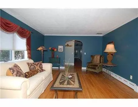 75 King St, Edison, NJ 08820 photo 4