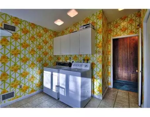 19 Peake Rd, Edison, NJ 08837 photo 6