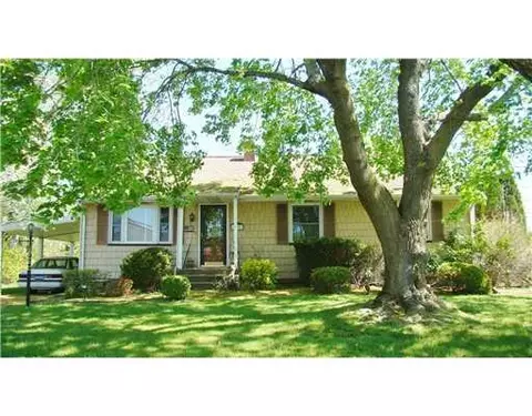 402 Runyon Ave, Piscataway, NJ 08854 photo 2