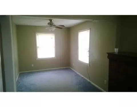 36 Chestnut St, Edison, NJ 08817 photo 4