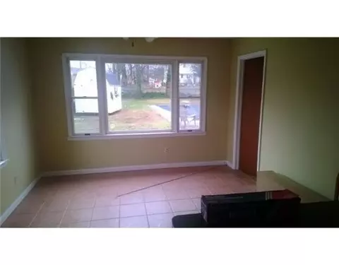36 Chestnut St, Edison, NJ 08817 photo 3