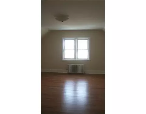 310 D St, Middlesex, NJ 08846 photo 9