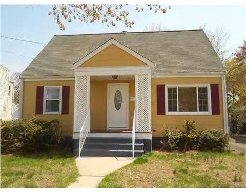 310 D St, Middlesex, NJ 08846 photo 1
