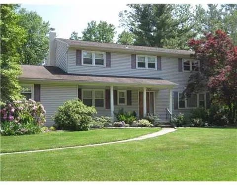 11 Devon Rd, Edison, NJ 08820 photo 1