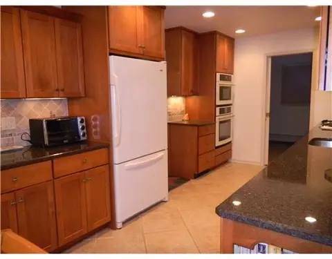 11 Devon Rd, Edison, NJ 08820 photo 7