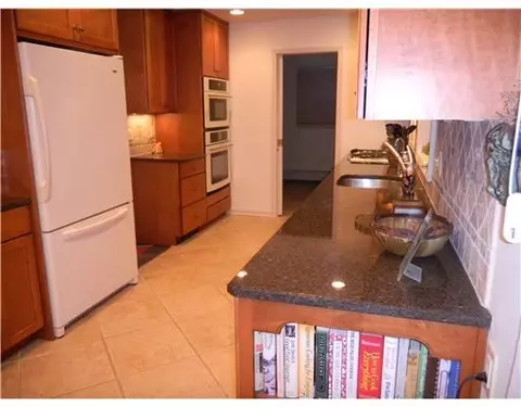 11 Devon Rd, Edison, NJ 08820 photo 10