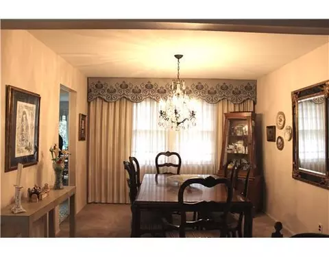 35 Hazel Ave, Edison, NJ 08820 photo 3