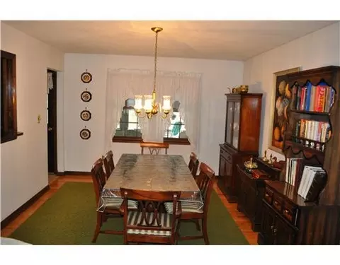 48 Smith Rd, East Franklin, NJ 08873 photo 6
