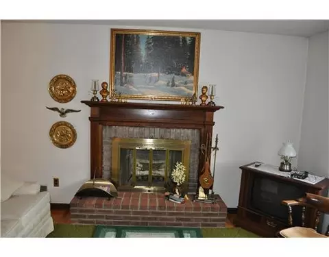 48 Smith Rd, East Franklin, NJ 08873 photo 10