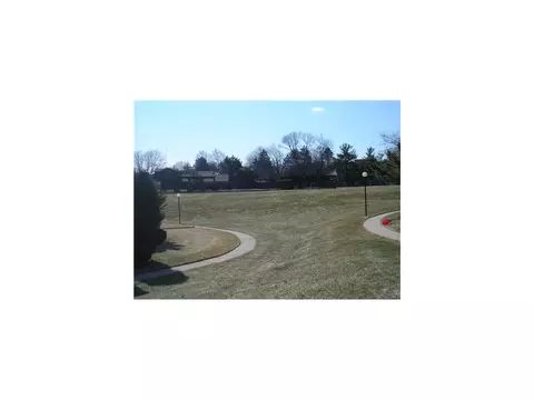 105 Westgate Dr, Edison, NJ 08820 photo 7