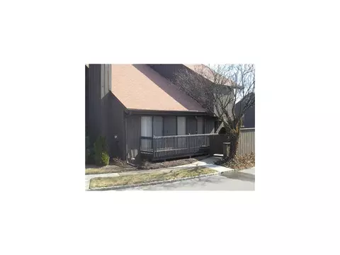 105 Westgate Dr, Edison, NJ 08820 photo 1