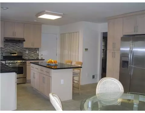 2 Mindy Rd, Edison, NJ 08820 photo 10