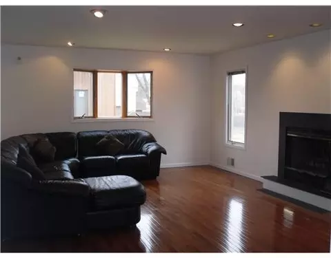 2 Mindy Rd, Edison, NJ 08820 photo 6
